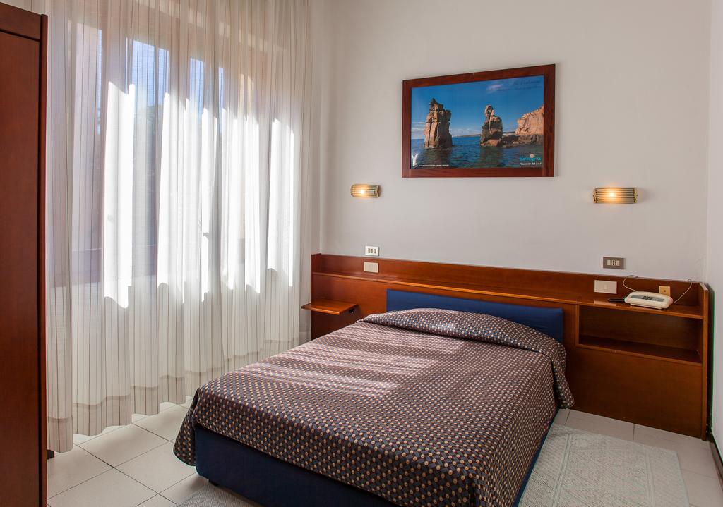 Hotel La Terrazza كالياري الغرفة الصورة