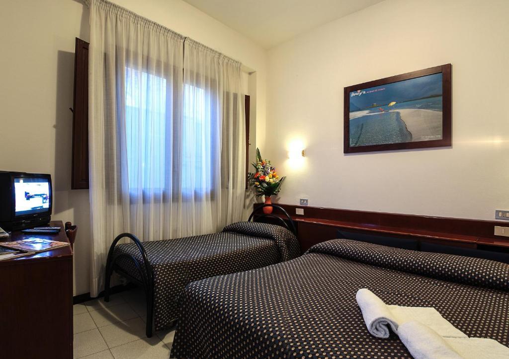 Hotel La Terrazza كالياري الغرفة الصورة
