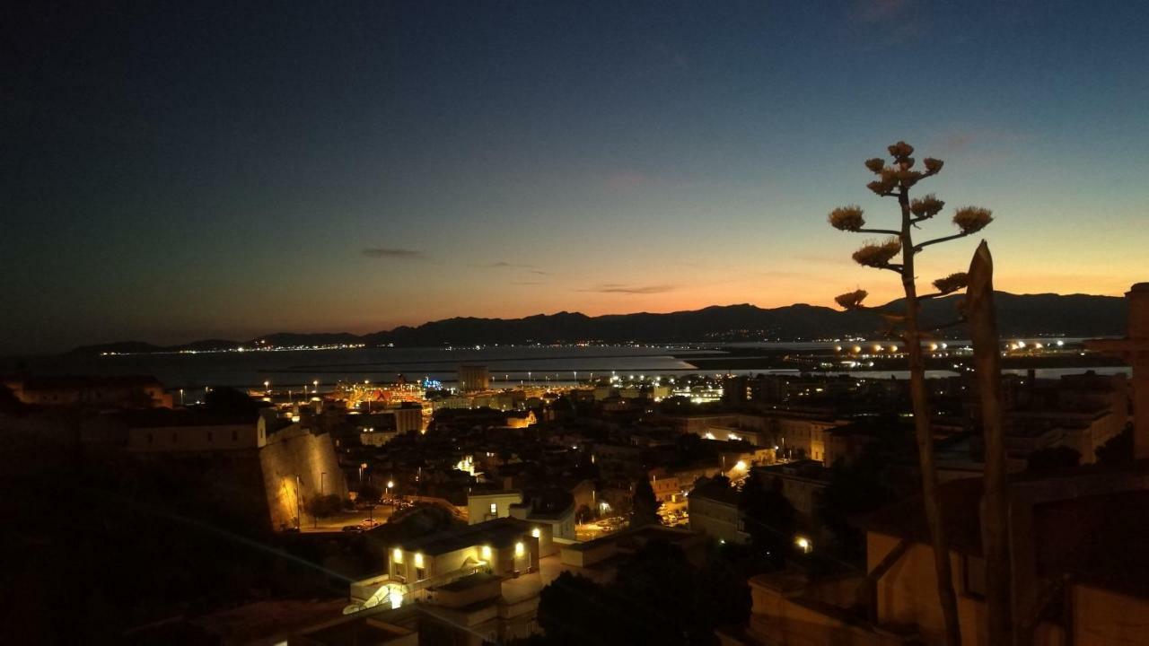 Hotel La Terrazza كالياري المظهر الخارجي الصورة