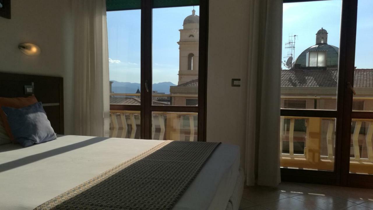 Hotel La Terrazza كالياري المظهر الخارجي الصورة